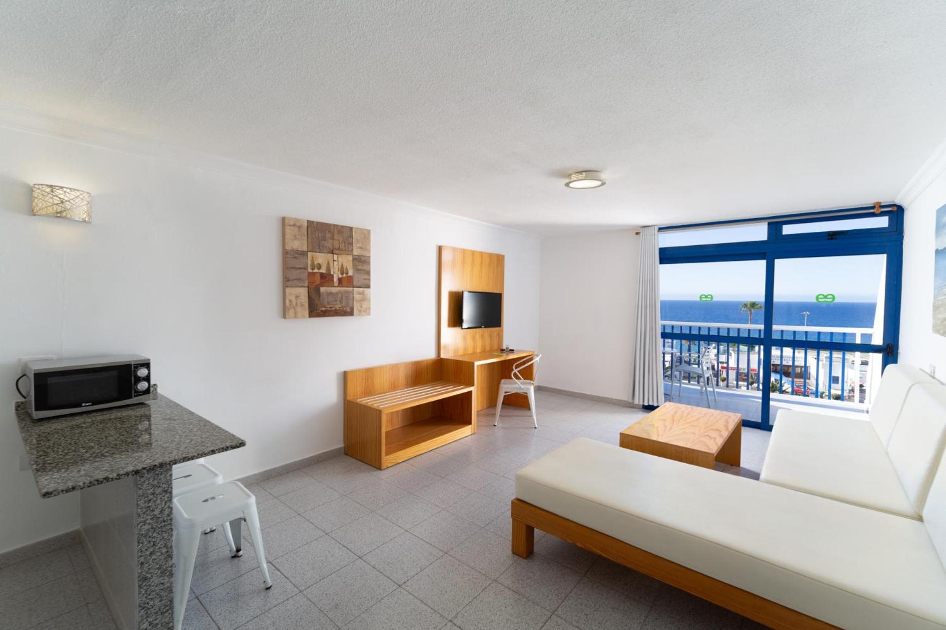 Ereza Apartamentos Los Hibiscos - Adults Only Puerto del Carmen  Exterior photo